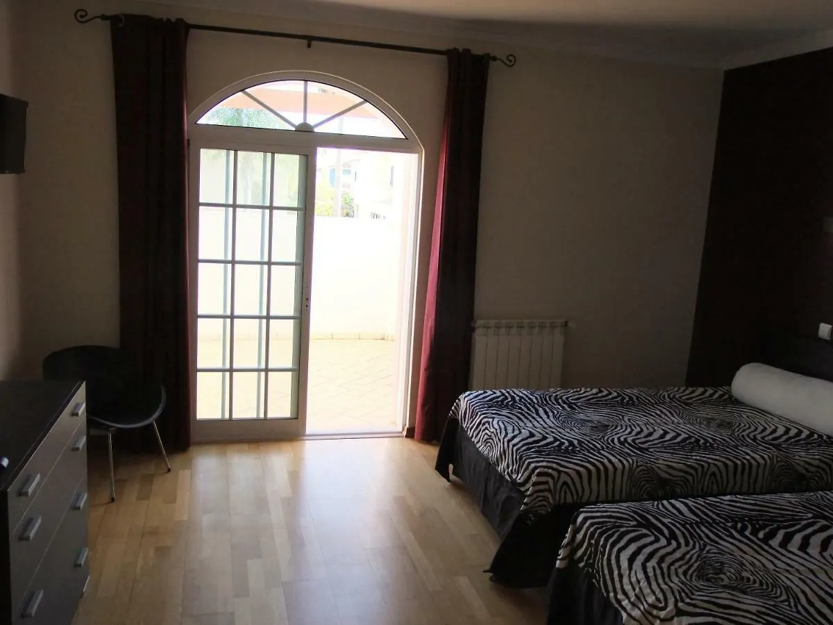 Black Hill Guest House Faro Homestay