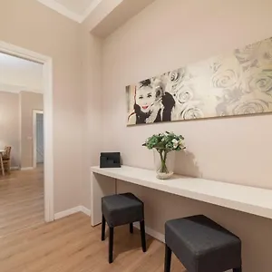  Apartamento Domus Claudia Italia